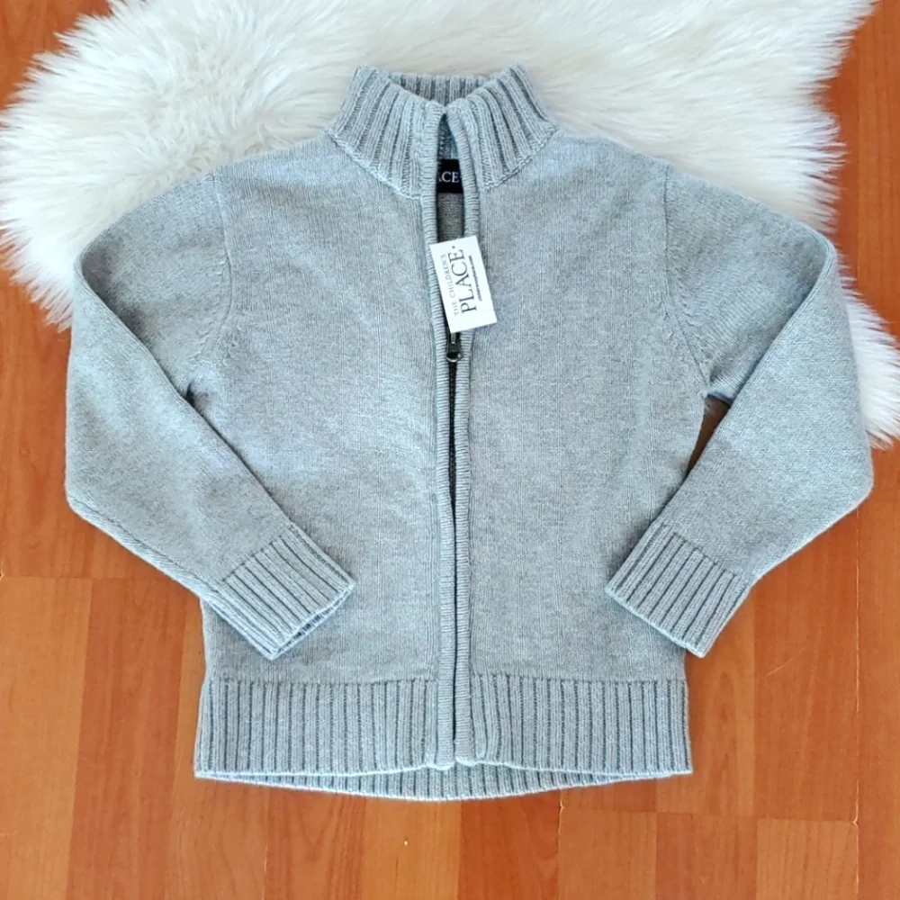 NWT Childrens Place boys gray zip sweater sz 4